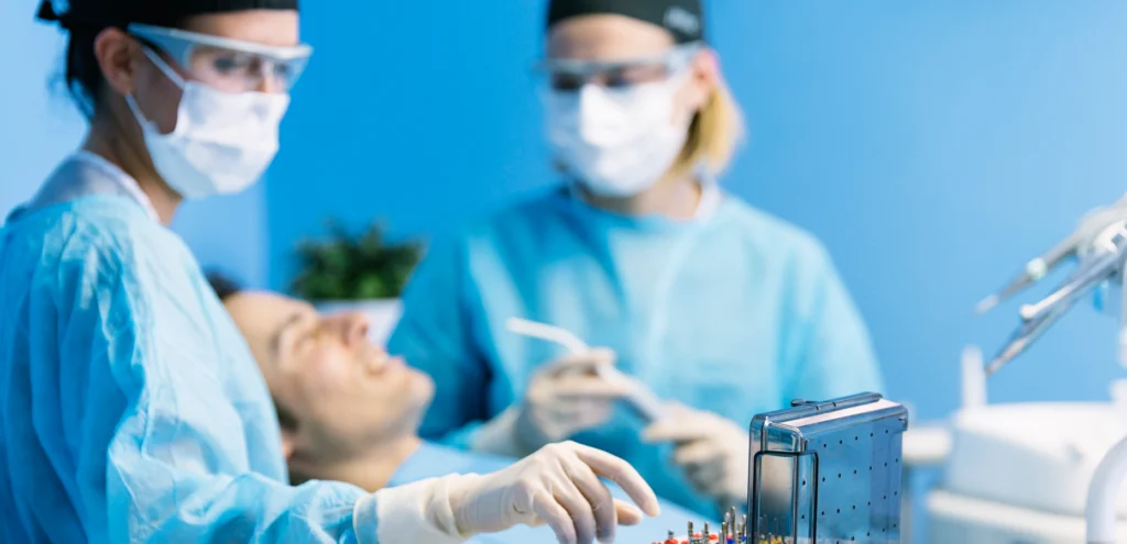 implant dentaire eora Chirugie orale : conseils pré-opératoires Cabinet dentaire EORA